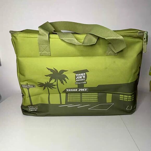 Set of 3 — Trader Joe’s Large Reusable Insulated Cooler Tote Bag Olive Green NWT - Picture 10 of 16